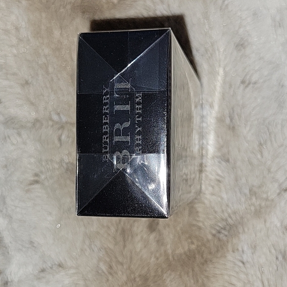 Burberry Brit rhythm SHOWER GEL 😍 💋 - Picture 4 of 5